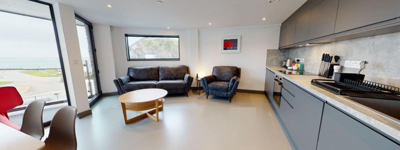 2 The View Apartments Ilfracombe - Seafront, Parking, Lift, Ev Exterior foto