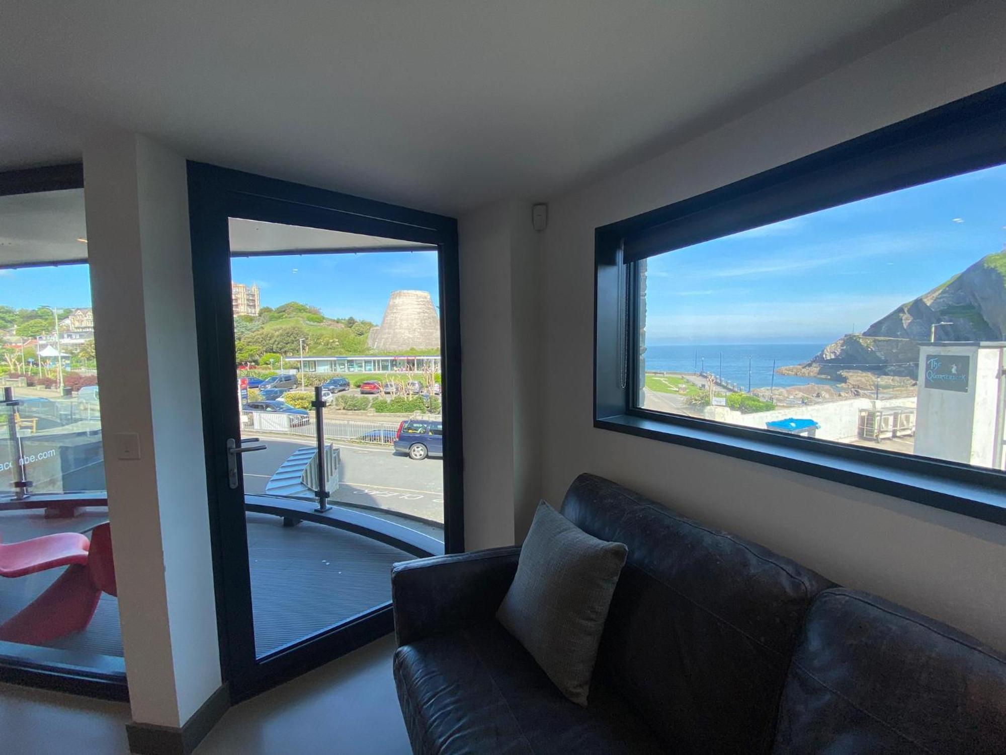 2 The View Apartments Ilfracombe - Seafront, Parking, Lift, Ev Exterior foto